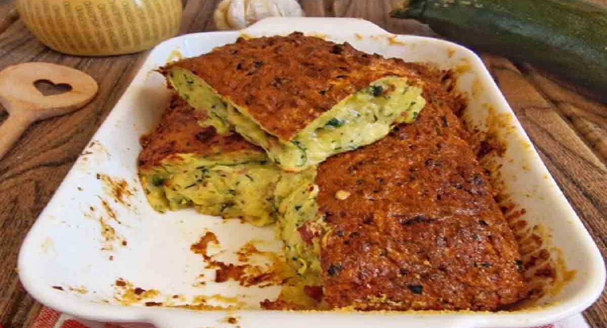 Heerlijke Omelet Met Courgettes En Gerookt Spek Bereid In De Airfryer